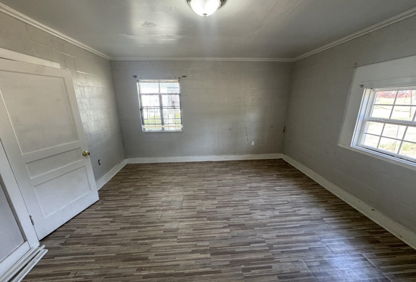 983 PERSON AVE, Memphis, Tennessee 38106, 2 Bedroom Bedrooms, 4 Room Rooms,1 BathroomBathrooms,Residential,For Sale,PERSON,0,10229129