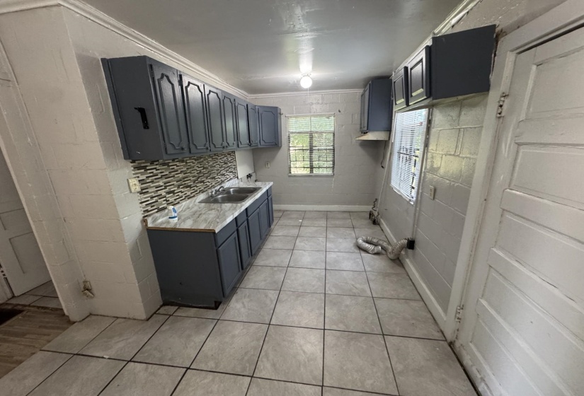 983 PERSON AVE, Memphis, Tennessee 38106, 2 Bedroom Bedrooms, 4 Room Rooms,1 BathroomBathrooms,Residential,For Sale,PERSON,0,10229129
