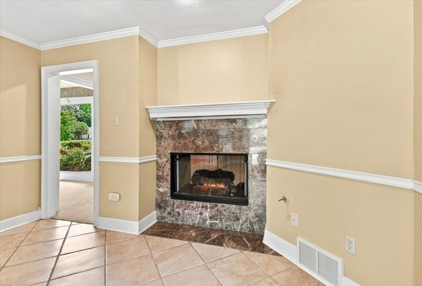 751 LAKE MEADOW DR, Collierville, Tennessee 38017, 4 Bedroom Bedrooms, 7 Room Rooms,2.1 BathroomBathrooms,Residential,For Sale,LAKE MEADOW,0,10229133