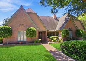 751 LAKE MEADOW DR, Collierville, Tennessee 38017, 3 Bedroom Bedrooms, 7 Room Rooms,2.1 BathroomBathrooms,Residential,For Sale,LAKE MEADOW,0,10229133