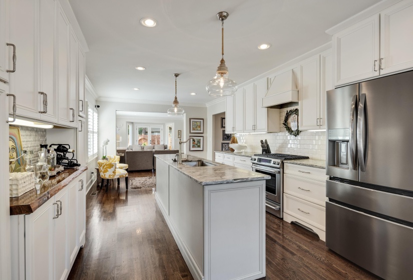 95 GROVE PARK CIR, Memphis, Tennessee 38117, 5 Bedroom Bedrooms, 11 Room Rooms,4.1 BathroomBathrooms,Residential,For Sale,GROVE PARK,0,10229137