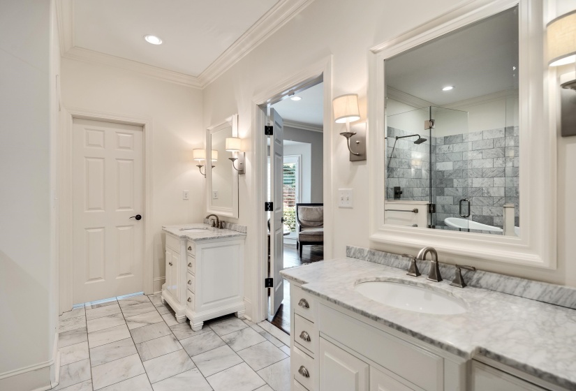 95 GROVE PARK CIR, Memphis, Tennessee 38117, 5 Bedroom Bedrooms, 11 Room Rooms,4.1 BathroomBathrooms,Residential,For Sale,GROVE PARK,0,10229137
