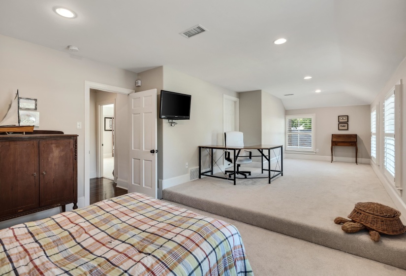 95 GROVE PARK CIR, Memphis, Tennessee 38117, 5 Bedroom Bedrooms, 11 Room Rooms,4.1 BathroomBathrooms,Residential,For Sale,GROVE PARK,0,10229137