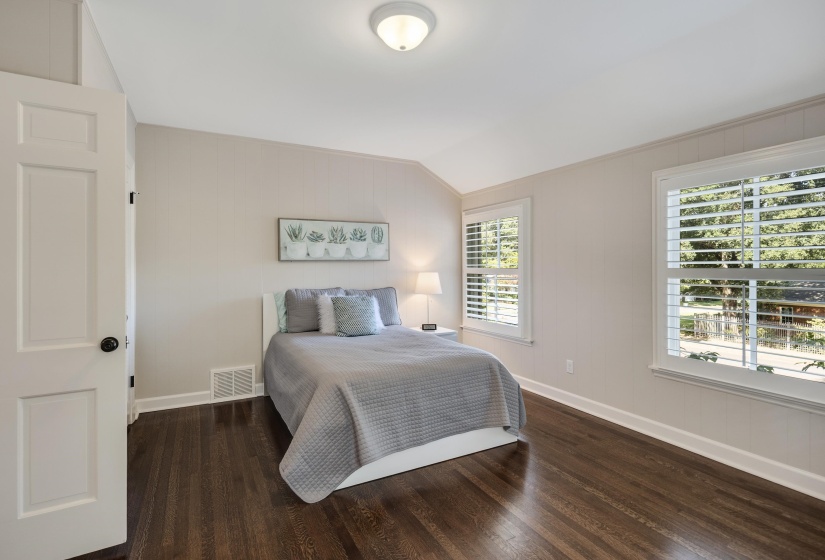 95 GROVE PARK CIR, Memphis, Tennessee 38117, 5 Bedroom Bedrooms, 11 Room Rooms,4.1 BathroomBathrooms,Residential,For Sale,GROVE PARK,0,10229137