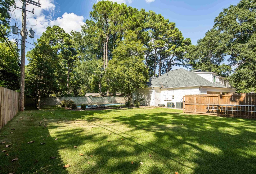 95 GROVE PARK CIR, Memphis, Tennessee 38117, 5 Bedroom Bedrooms, 11 Room Rooms,4.1 BathroomBathrooms,Residential,For Sale,GROVE PARK,0,10229137