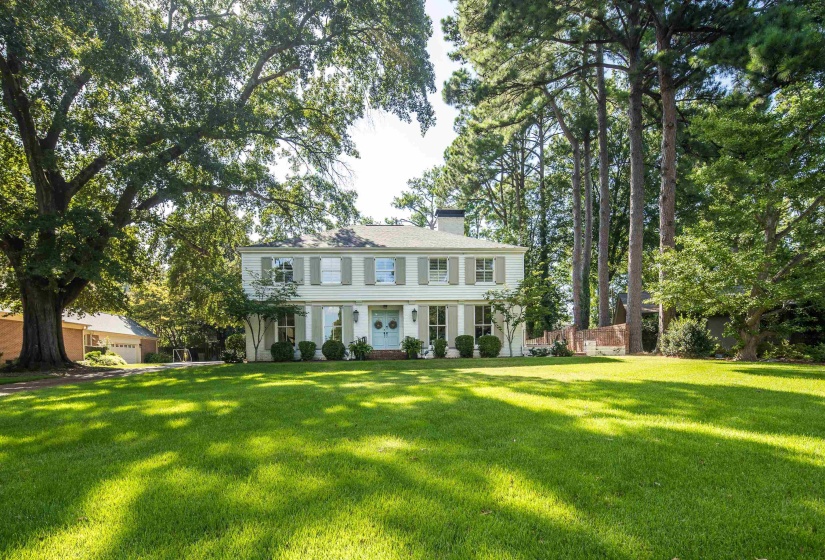 95 GROVE PARK CIR, Memphis, Tennessee 38117, 5 Bedroom Bedrooms, 11 Room Rooms,4.1 BathroomBathrooms,Residential,For Sale,GROVE PARK,0,10229137