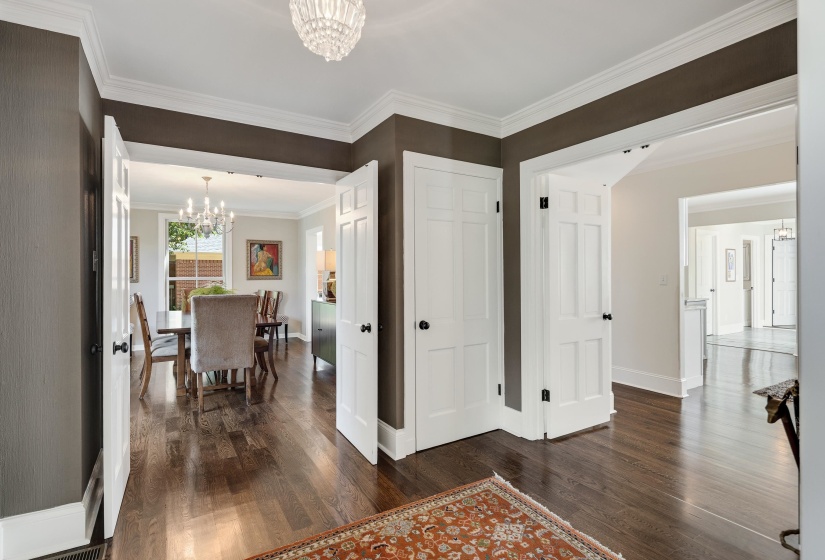 95 GROVE PARK CIR, Memphis, Tennessee 38117, 5 Bedroom Bedrooms, 11 Room Rooms,4.1 BathroomBathrooms,Residential,For Sale,GROVE PARK,0,10229137