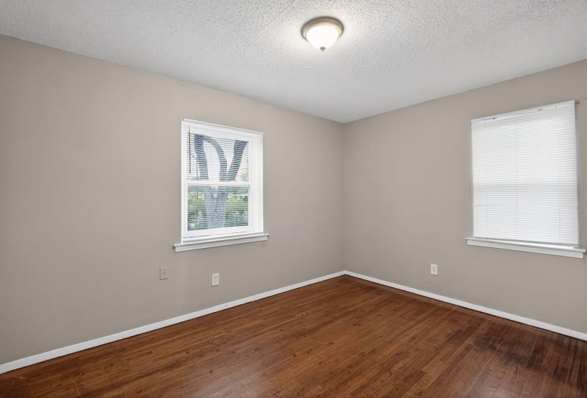 4314 FORD RD, Memphis, Tennessee 38109, 5 Bedroom Bedrooms, 8 Room Rooms,1.1 BathroomBathrooms,Residential,For Sale,FORD,0,10211186