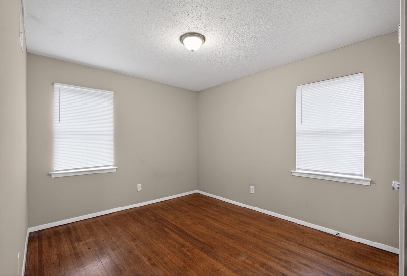 4314 FORD RD, Memphis, Tennessee 38109, 5 Bedroom Bedrooms, 8 Room Rooms,1.1 BathroomBathrooms,Residential,For Sale,FORD,0,10211186
