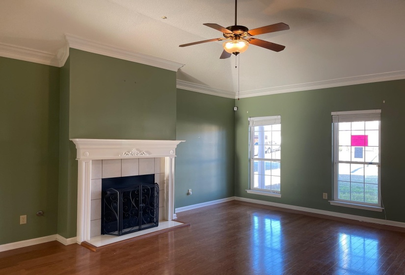4759 PAINTED OAK CV, Memphis, Tennessee 38116, 3 Bedroom Bedrooms, 3 Room Rooms,2 BathroomBathrooms,Residential,For Sale,PAINTED OAK,0,10217424