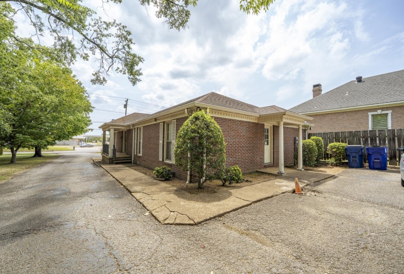 40 MAIN ST, Savannah, Tennessee 38372, 0 , 0 ,0,Commercial/industrial,For Sale,MAIN,0,10229142