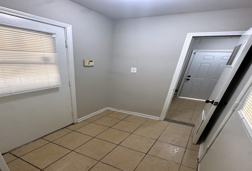 3712 MERRITT ST, Memphis, Tennessee 38128, 3 Bedroom Bedrooms, 7 Room Rooms,1.1 BathroomBathrooms,Rental Properties,For Sale,MERRITT,0,10229157
