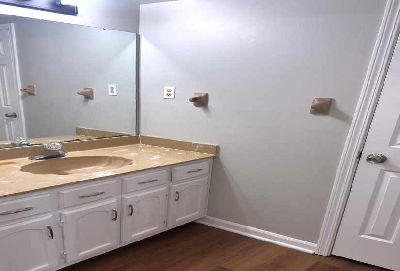 6625 CHAUNCEY AVE, Memphis, Tennessee 38141, 3 Bedroom Bedrooms, 6 Room Rooms,2 BathroomBathrooms,Rental Properties,For Sale,CHAUNCEY,0,10229159