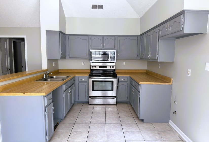 6625 CHAUNCEY AVE, Memphis, Tennessee 38141, 3 Bedroom Bedrooms, 6 Room Rooms,2 BathroomBathrooms,Rental Properties,For Sale,CHAUNCEY,0,10229159