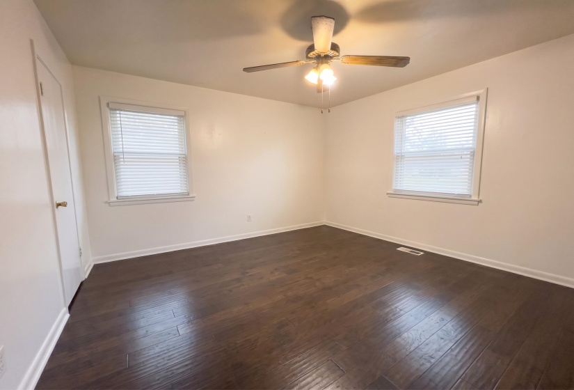 3103 RAINIER ST, Memphis, Tennessee 38127, 3 Bedroom Bedrooms, 7 Room Rooms,1.1 BathroomBathrooms,Residential,For Sale,RAINIER,0,10229140