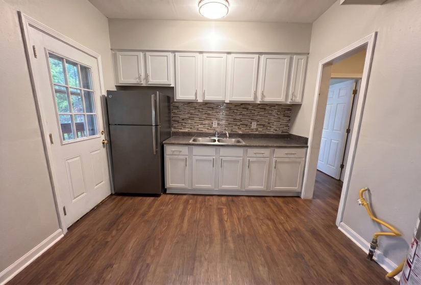 278 HEWLETT RD, Memphis, Tennessee 38109, 4 Bedroom Bedrooms, 5 Room Rooms,1.1 BathroomBathrooms,Residential,For Sale,HEWLETT,0,10229141
