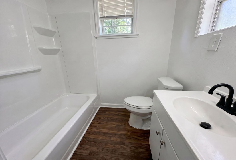 278 HEWLETT RD, Memphis, Tennessee 38109, 4 Bedroom Bedrooms, 5 Room Rooms,1.1 BathroomBathrooms,Residential,For Sale,HEWLETT,0,10229141