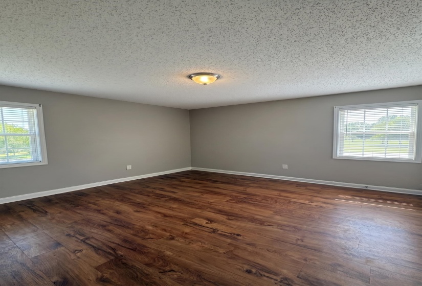 3637 NEELY RD, Memphis, Tennessee 38109, 3 Bedroom Bedrooms, 6 Room Rooms,1.1 BathroomBathrooms,Residential,For Sale,NEELY,0,10229144
