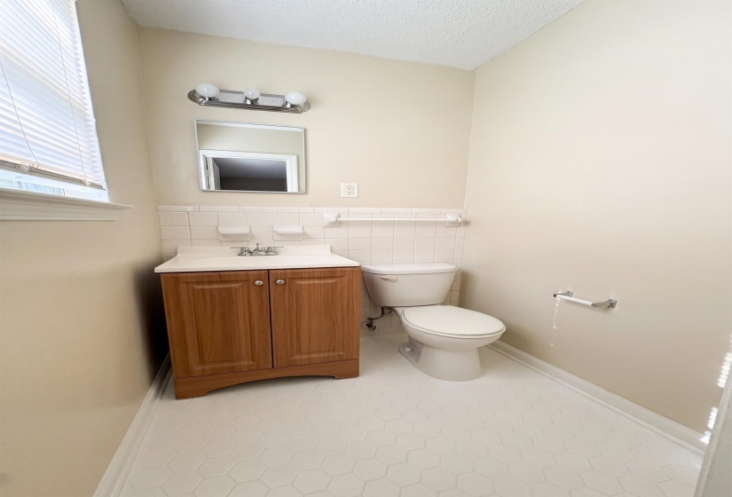 3637 NEELY RD, Memphis, Tennessee 38109, 3 Bedroom Bedrooms, 6 Room Rooms,1.1 BathroomBathrooms,Residential,For Sale,NEELY,0,10229144