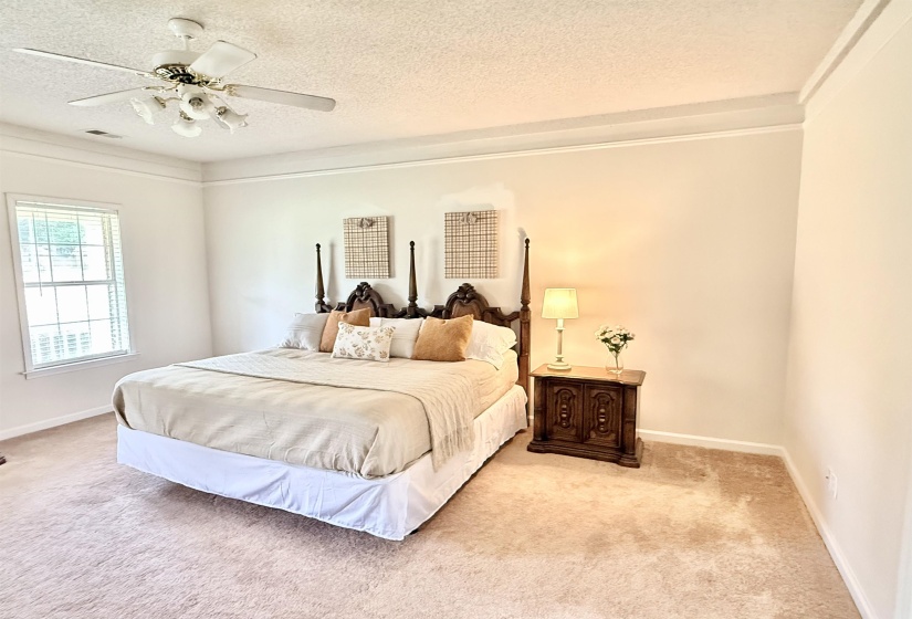 1044 SWEETIE LN, Collierville, Tennessee 38017, 3 Bedroom Bedrooms, 8 Room Rooms,3.1 BathroomBathrooms,Residential,For Sale,SWEETIE,0,10229145