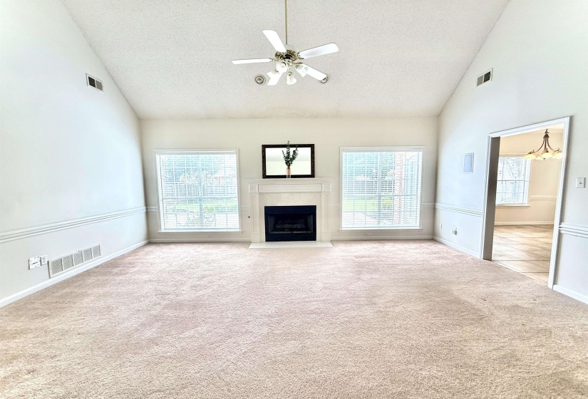 1044 SWEETIE LN, Collierville, Tennessee 38017, 3 Bedroom Bedrooms, 8 Room Rooms,3.1 BathroomBathrooms,Residential,For Sale,SWEETIE,0,10229145