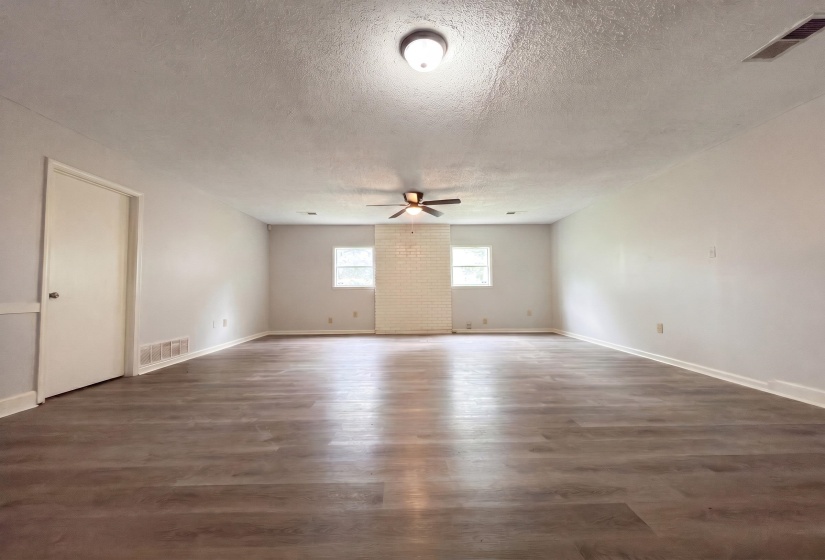 854 CARROLTON AVE, Memphis, Tennessee 38127, 4 Bedroom Bedrooms, 6 Room Rooms,2 BathroomBathrooms,Residential,For Sale,CARROLTON,0,10229146