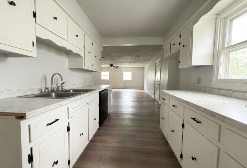 854 CARROLTON AVE, Memphis, Tennessee 38127, 4 Bedroom Bedrooms, 6 Room Rooms,2 BathroomBathrooms,Residential,For Sale,CARROLTON,0,10229146