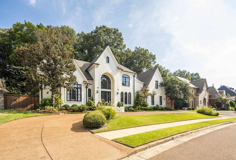 7562 TAGG DR, Germantown, Tennessee 38138, 6 Bedroom Bedrooms, 11 Room Rooms,4.1 BathroomBathrooms,Residential,For Sale,TAGG,0,10229148
