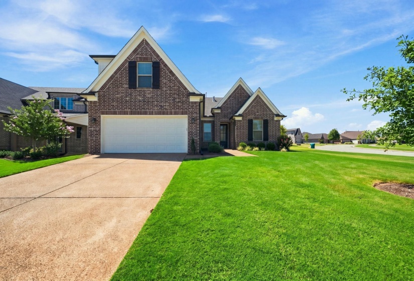 250 SAINT ANDREWS DR, Oakland, Tennessee 38060, 5 Bedroom Bedrooms, 12 Room Rooms,3 BathroomBathrooms,Residential,For Sale,SAINT ANDREWS,0,10229149