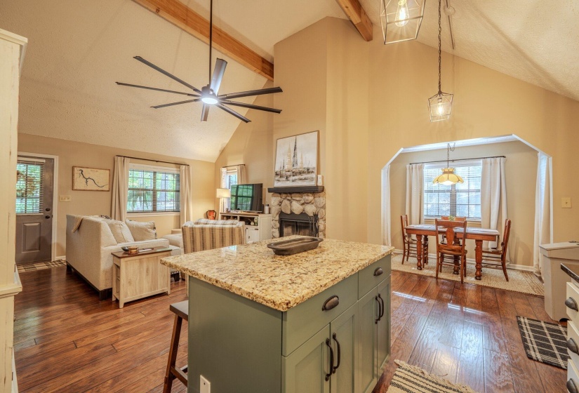 25 PICKWICK WOODS CV, Counce, Tennessee 38326, 3 Bedroom Bedrooms, 7 Room Rooms,2 BathroomBathrooms,Residential,For Sale,PICKWICK WOODS,0,10229155