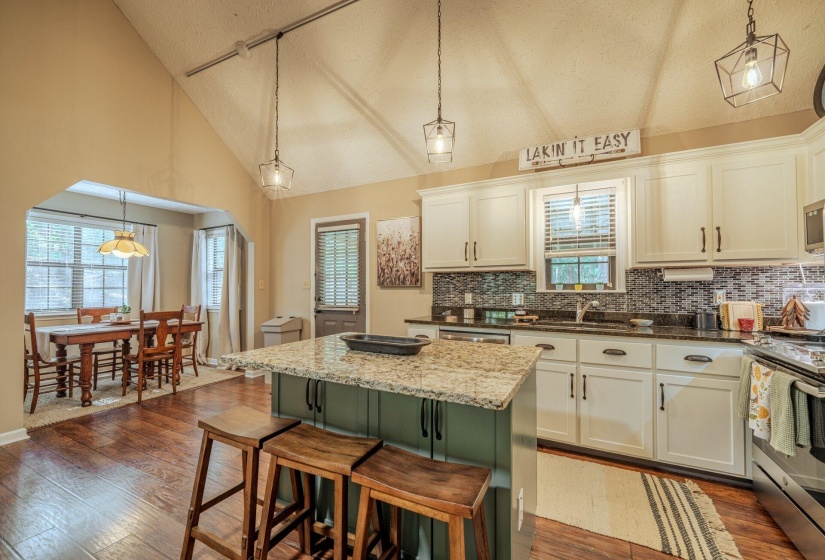 25 PICKWICK WOODS CV, Counce, Tennessee 38326, 3 Bedroom Bedrooms, 7 Room Rooms,2 BathroomBathrooms,Residential,For Sale,PICKWICK WOODS,0,10229155