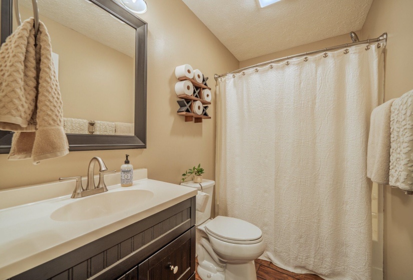 25 PICKWICK WOODS CV, Counce, Tennessee 38326, 3 Bedroom Bedrooms, 7 Room Rooms,2 BathroomBathrooms,Residential,For Sale,PICKWICK WOODS,0,10229155