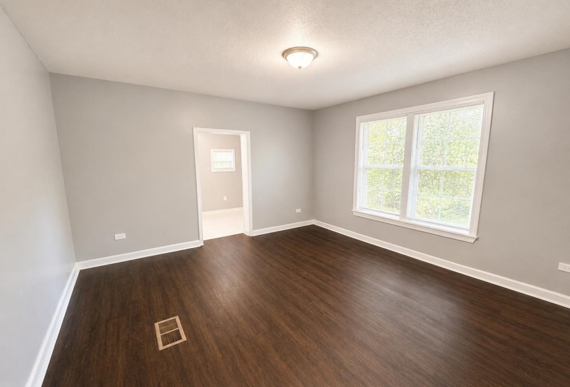 3609 OVERTON CROSSING ST, Memphis, Tennessee 38127, 2 Bedroom Bedrooms, 5 Room Rooms,2 BathroomBathrooms,Residential,For Sale,OVERTON CROSSING,0,10229160
