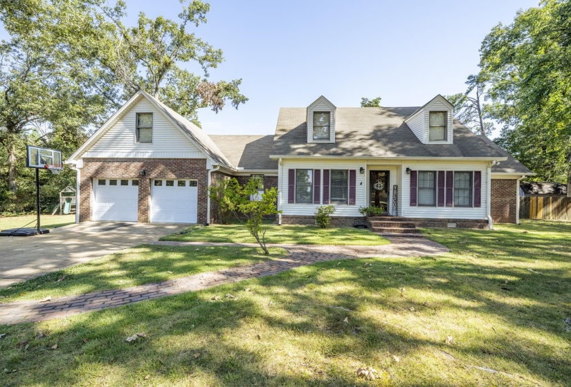 255 EASLEY LOOP, Savannah, Tennessee 38372, 4 Bedroom Bedrooms, 11 Room Rooms,2.1 BathroomBathrooms,Residential,For Sale,EASLEY,0,10229161
