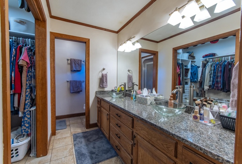 255 EASLEY LOOP, Savannah, Tennessee 38372, 4 Bedroom Bedrooms, 11 Room Rooms,2.1 BathroomBathrooms,Residential,For Sale,EASLEY,0,10229161