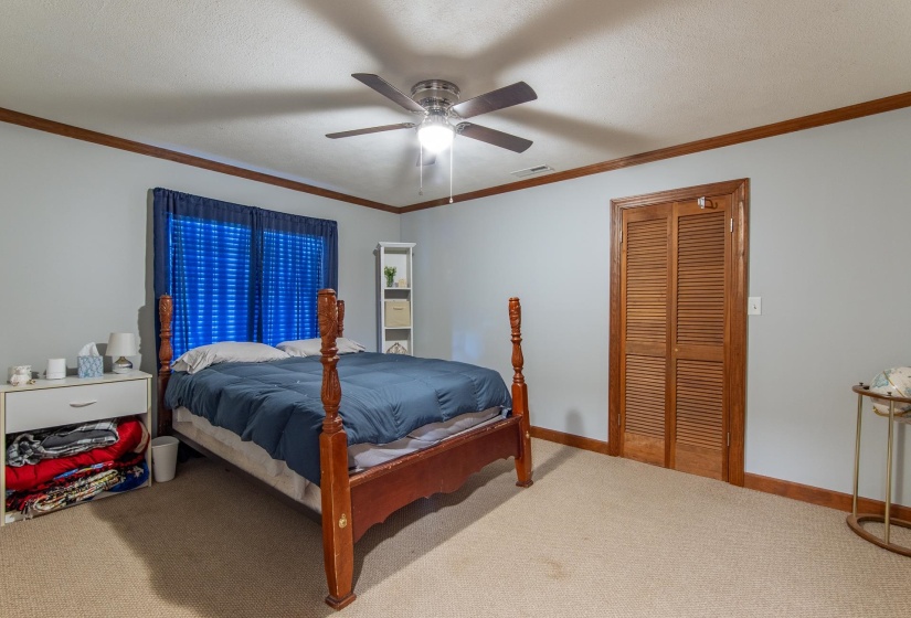 255 EASLEY LOOP, Savannah, Tennessee 38372, 4 Bedroom Bedrooms, 11 Room Rooms,2.1 BathroomBathrooms,Residential,For Sale,EASLEY,0,10229161