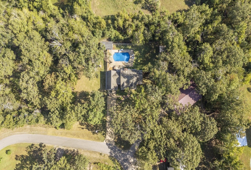 255 EASLEY LOOP, Savannah, Tennessee 38372, 4 Bedroom Bedrooms, 11 Room Rooms,2.1 BathroomBathrooms,Residential,For Sale,EASLEY,0,10229161