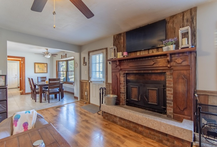 255 EASLEY LOOP, Savannah, Tennessee 38372, 4 Bedroom Bedrooms, 11 Room Rooms,2.1 BathroomBathrooms,Residential,For Sale,EASLEY,0,10229161