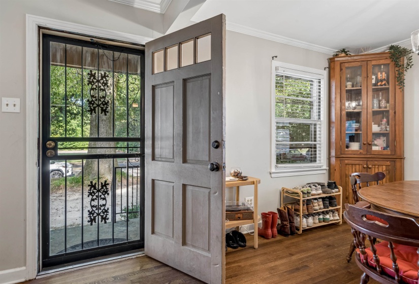 706 PERKINS RD, Memphis, Tennessee 38122, 3 Bedroom Bedrooms, 6 Room Rooms,1 BathroomBathrooms,Residential,For Sale,PERKINS,0,10229163