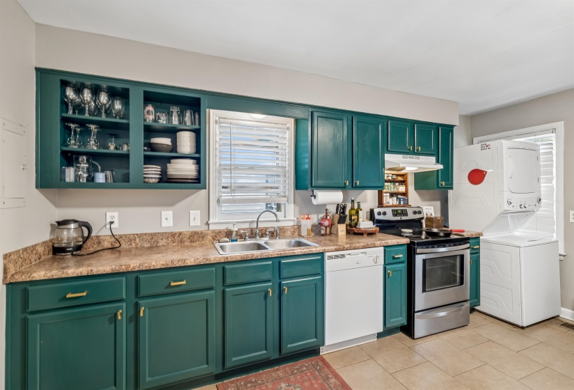 706 PERKINS RD, Memphis, Tennessee 38122, 3 Bedroom Bedrooms, 6 Room Rooms,1 BathroomBathrooms,Residential,For Sale,PERKINS,0,10229163