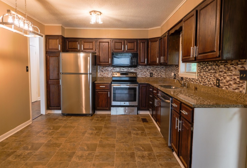 257 ANTHONY ST, Ripley, Tennessee 38063, 3 Bedroom Bedrooms, 8 Room Rooms,2 BathroomBathrooms,Residential,For Sale,ANTHONY,0,10229169