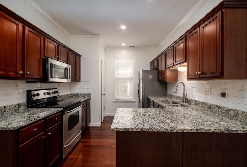 1338 ISLAND PL, Memphis, Tennessee 38103, 3 Bedroom Bedrooms, 7 Room Rooms,2.1 BathroomBathrooms,Residential,For Sale,ISLAND,0,10229177