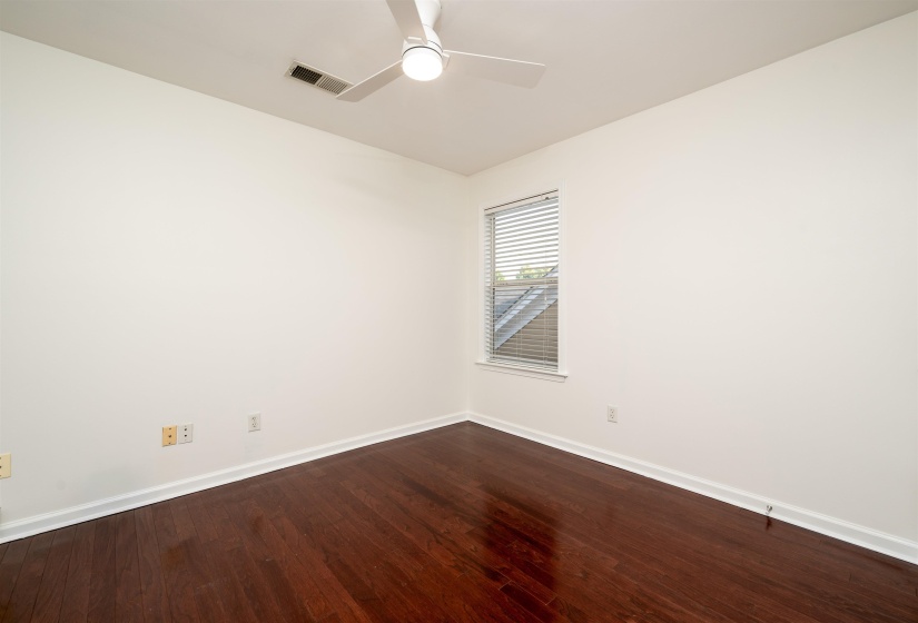 1338 ISLAND PL, Memphis, Tennessee 38103, 3 Bedroom Bedrooms, 7 Room Rooms,2.1 BathroomBathrooms,Residential,For Sale,ISLAND,0,10229177