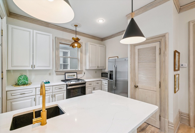 945 HARBOR BEND RD, Memphis, Tennessee 38103, 2 Bedroom Bedrooms, 5 Room Rooms,2.1 BathroomBathrooms,Rental Properties,For Sale,HARBOR BEND,0,10229190