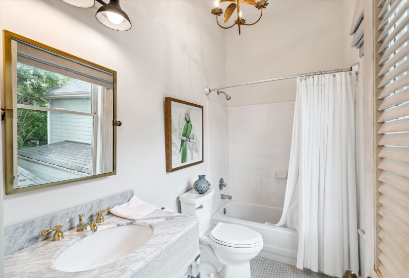 945 HARBOR BEND RD, Memphis, Tennessee 38103, 2 Bedroom Bedrooms, 5 Room Rooms,2.1 BathroomBathrooms,Rental Properties,For Sale,HARBOR BEND,0,10229190