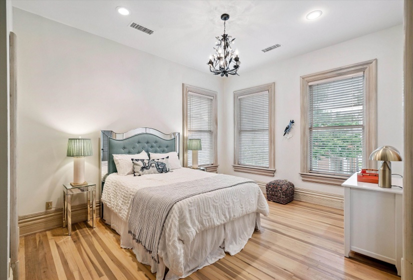 945 HARBOR BEND RD, Memphis, Tennessee 38103, 2 Bedroom Bedrooms, 5 Room Rooms,2.1 BathroomBathrooms,Rental Properties,For Sale,HARBOR BEND,0,10229190