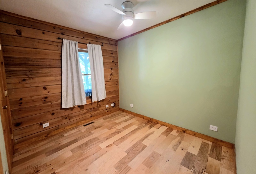 160 POPLAR DR, Buchanan, Tennessee 38222, 3 Bedroom Bedrooms, 9 Room Rooms,3 BathroomBathrooms,Residential,For Sale,POPLAR,0,10228949