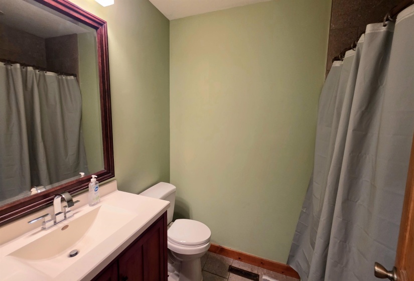 160 POPLAR DR, Buchanan, Tennessee 38222, 3 Bedroom Bedrooms, 9 Room Rooms,3 BathroomBathrooms,Residential,For Sale,POPLAR,0,10228949