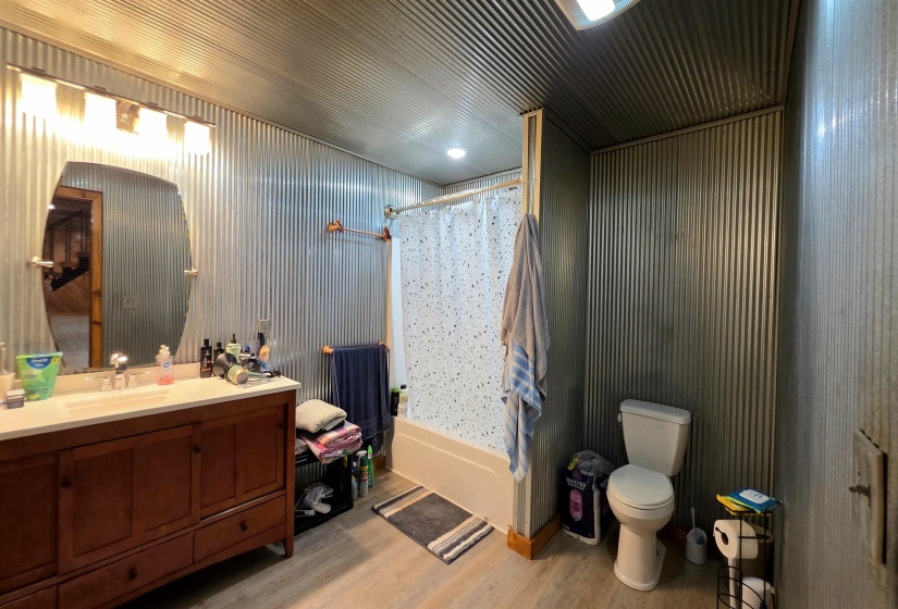 160 POPLAR DR, Buchanan, Tennessee 38222, 3 Bedroom Bedrooms, 9 Room Rooms,3 BathroomBathrooms,Residential,For Sale,POPLAR,0,10228949