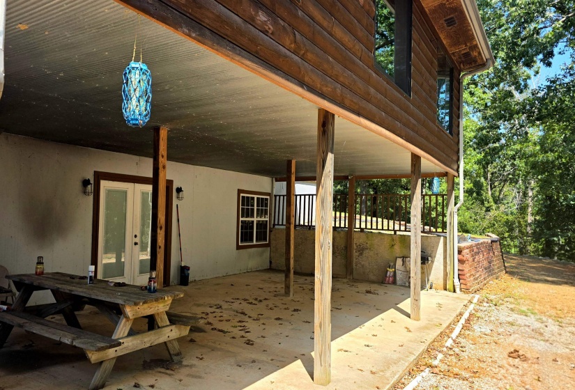 160 POPLAR DR, Buchanan, Tennessee 38222, 3 Bedroom Bedrooms, 9 Room Rooms,3 BathroomBathrooms,Residential,For Sale,POPLAR,0,10228949